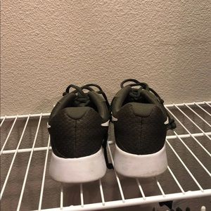 Nike Women’s Tanjun